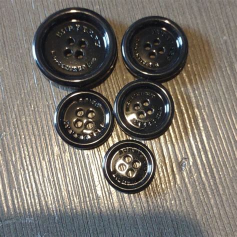 ersatzknopf burberry|burberry replacement buttons.